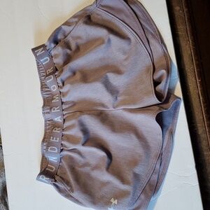 Under Armour grey loose heat gear shorts size large